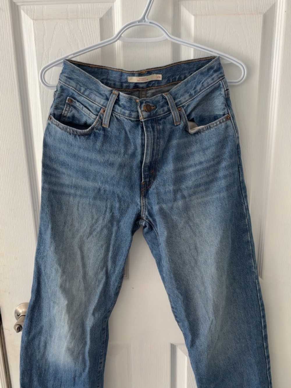 Levi’s baggy 94 dad jeans